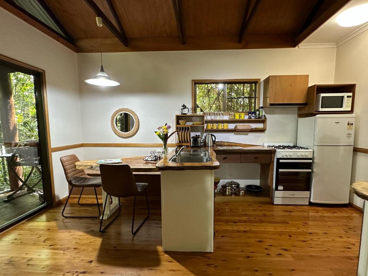 Crater Lakes Rainforest Cottages Yungaburra Dış mekan fotoğraf